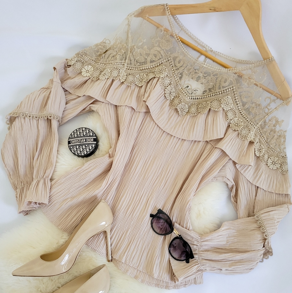 BELLA - Layered Ruffle Top - Picture 2 of 4